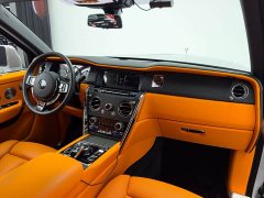 Rolls-Royce Cullinan 2021 four-seat version - фото 19