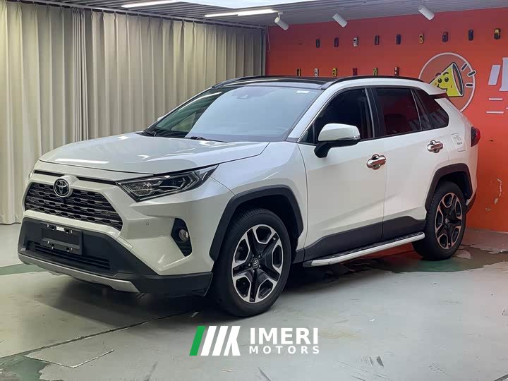Toyota RAV4 Rongfang 2020 2.0L CVT four-wheel drive premium version - автомобиль из Китая