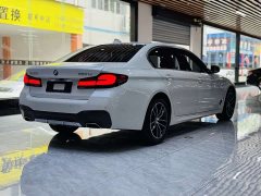 BMW 5 Series facelift 525Li M Sports Package - фото 16