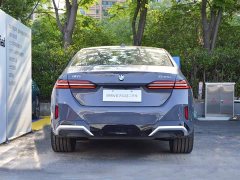 BMW 5 Series 530Li M Sport Luxury Package - фото 5