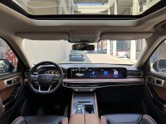 Ford Explorer EcoBoost 285 four-wheel drive titanium version 6 seats - фото 11