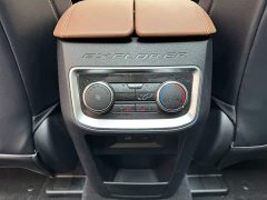 Ford Explorer EcoBoost 285 four-wheel drive titanium version 6 seats - фото 17