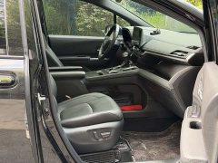 Toyota SIENNA 2.5L Hybrid Premium Edition - фото 12