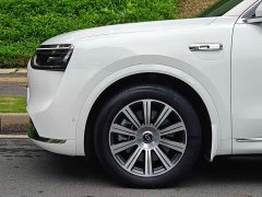 AITO Wenjie M8 extended range Max version 53.4kWh 6-seater version (192-line lidar) - фото 9