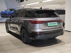 Audi Q5 e-tron 40 e-tron star type mecha suit - фото 7