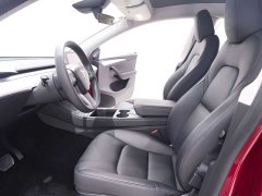 Tesla Model Y rear-wheel drive version - фото 16