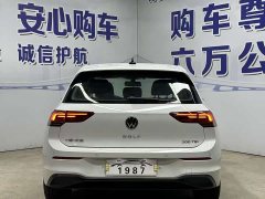 Volkswagen Golf 200TSI DSG Pro - фото 17
