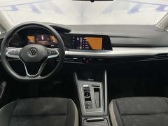 Volkswagen Golf 200TSI DSG Pro - фото 8