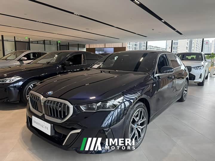 BMW i5 2024 eDrive 35L Exclusive M Sports Package - автомобиль из Китая