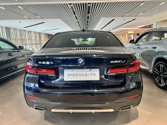 BMW 5 Series 530Li leading M sports package - фото 4