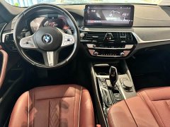 BMW 5 Series 530Li leading M sports package - фото 8