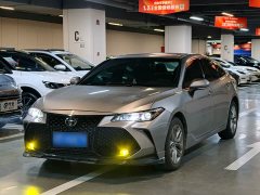 Toyota Avalon 2.5L Luxury - фото 1