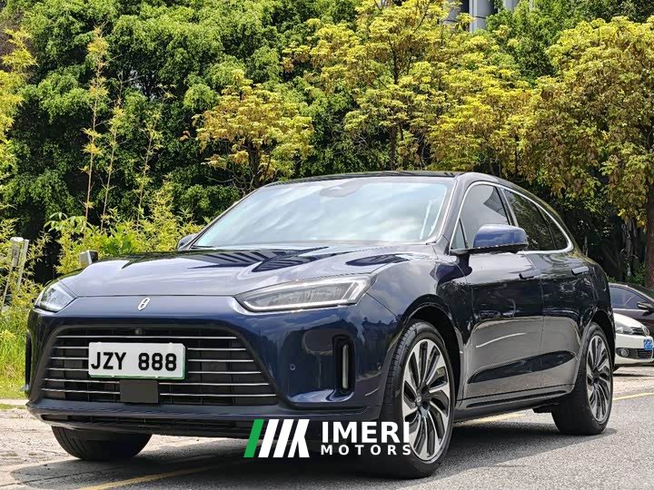 AITO Wenjie M5 extended range four-wheel drive performance version - автомобиль из Китая