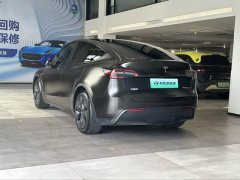 Tesla Model Y 2023 rear-wheel drive version - фото 9