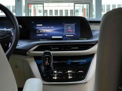 Buick GL8 ES Lu Zun smart flagship - фото 8