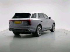 Hongqi E-HS9 660km flag collar version four seats - фото 8