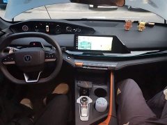 Changan UNI-V 1.5T premium - фото 10
