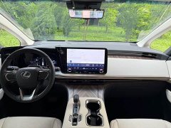Lexus LM 2023 500h six-seater premium version - фото 13