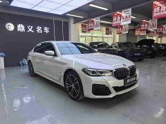 BMW 5 Series 530Li leading M sports package - фото 3
