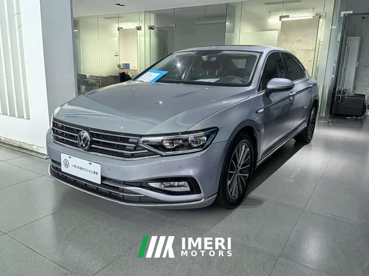 Volkswagen Magotan 330TSI DSG 30th Anniversary Edition