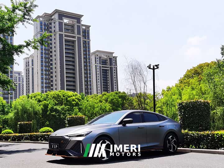 Changan UNI-V 2.0T sharp version - автомобиль из Китая