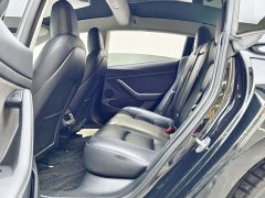 Tesla Model 3 rear-wheel drive version - фото 7