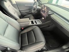 Tesla Model 3 rear-wheel drive version - фото 11
