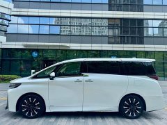 Toyota Vellfire 2024 Crown Hybrid 2.5L Executive Lounge - фото 3