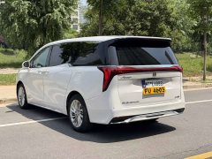 BMW Century 2.0T Six-Seater Yunshi Edition - фото 9