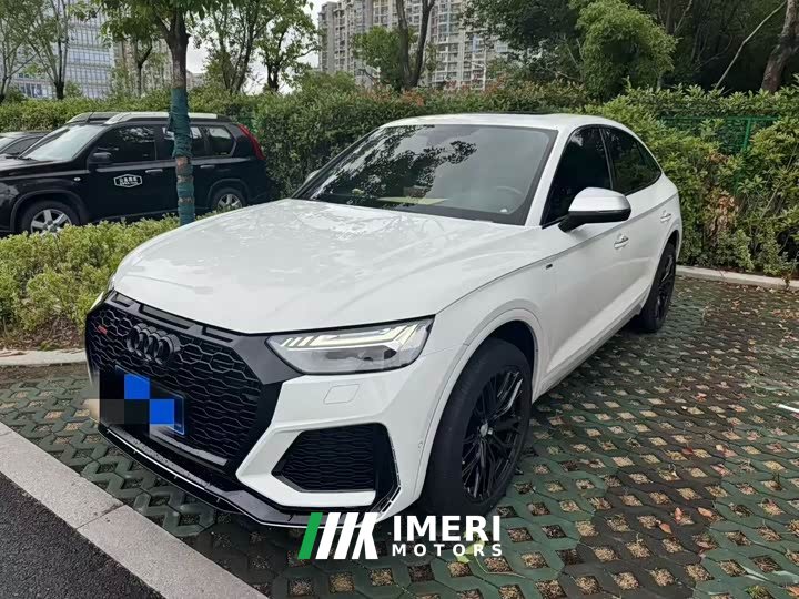 Audi Q5L Sportback 2022 40 TFSI luxury - автомобиль из Китая