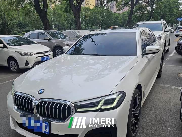 BMW 5 Series 2022 Facelift Three 530Li Exclusive M Sports Package - автомобиль из Китая