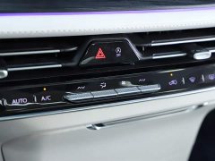 BMW Century 2.0T Six-Seater Yunshi Edition - фото 14