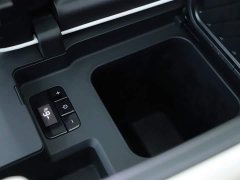 BMW Century 2.0T Six-Seater Yunshi Edition - фото 17