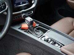 Volvo XC60 T5 four-wheel drive Zhiyi Luxury Edition - фото 13