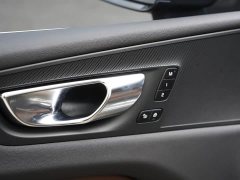 Volvo XC60 T5 four-wheel drive Zhiyi Luxury Edition - фото 15