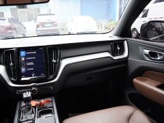 Volvo XC60 T5 four-wheel drive Zhiyi Luxury Edition - фото 17