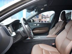 Volvo XC60 T5 four-wheel drive Zhiyi Luxury Edition - фото 4