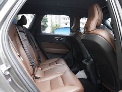 Volvo XC60 T5 four-wheel drive Zhiyi Luxury Edition - фото 6