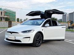 Tesla Model X dual-motor all-wheel drive version - фото 1