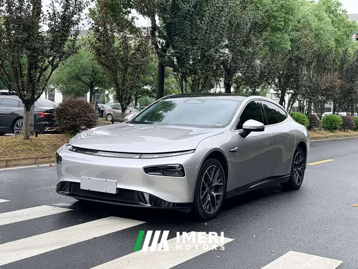 XPeng P7i 702 Max - автомобиль из Китая