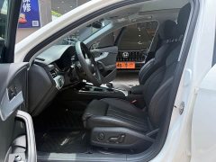 Audi A4L 40 TFSI Luxury Dynamic - фото 11