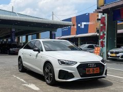Audi A4L 40 TFSI Luxury Dynamic - фото 3