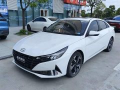 Lexus Elantra 2022 1.5L CVT GLX Elite Edition - фото 1