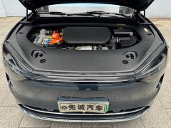 AITO Wenjie M9 extended range Ultra version 52kWh 5-seater version - фото 18