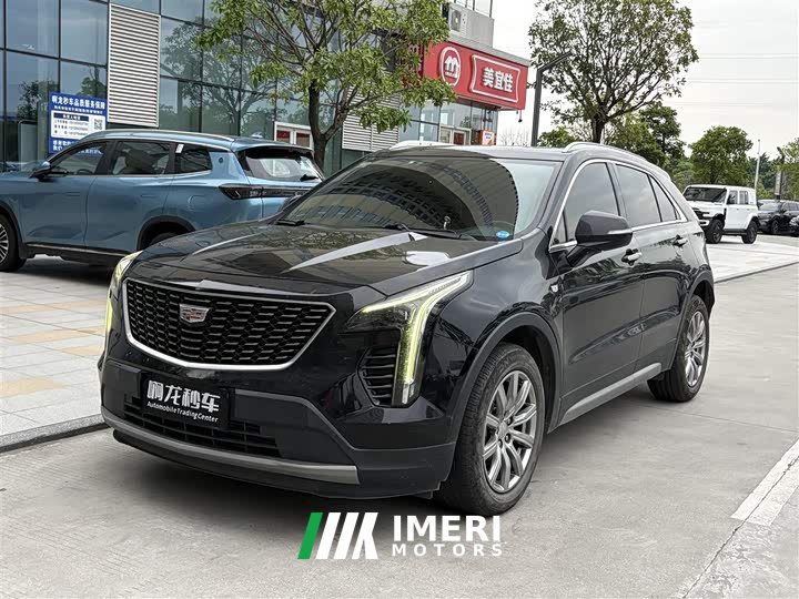 Cadillac XT4 28T two-wheel drive luxury - автомобиль из Китая