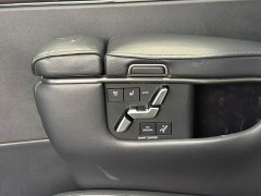 Toyota Vellfire 2024 Crown Hybrid 2.5L Executive Lounge - фото 17