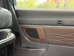 Toyota Vellfire 2024 Crown Hybrid 2.5L Executive Lounge - фото 18