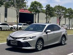 Toyota Camry 2.0G Luxury Edition - фото 1