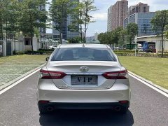 Toyota Camry 2.0G Luxury Edition - фото 7