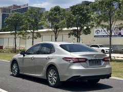 Toyota Camry 2.0G Luxury Edition - фото 9